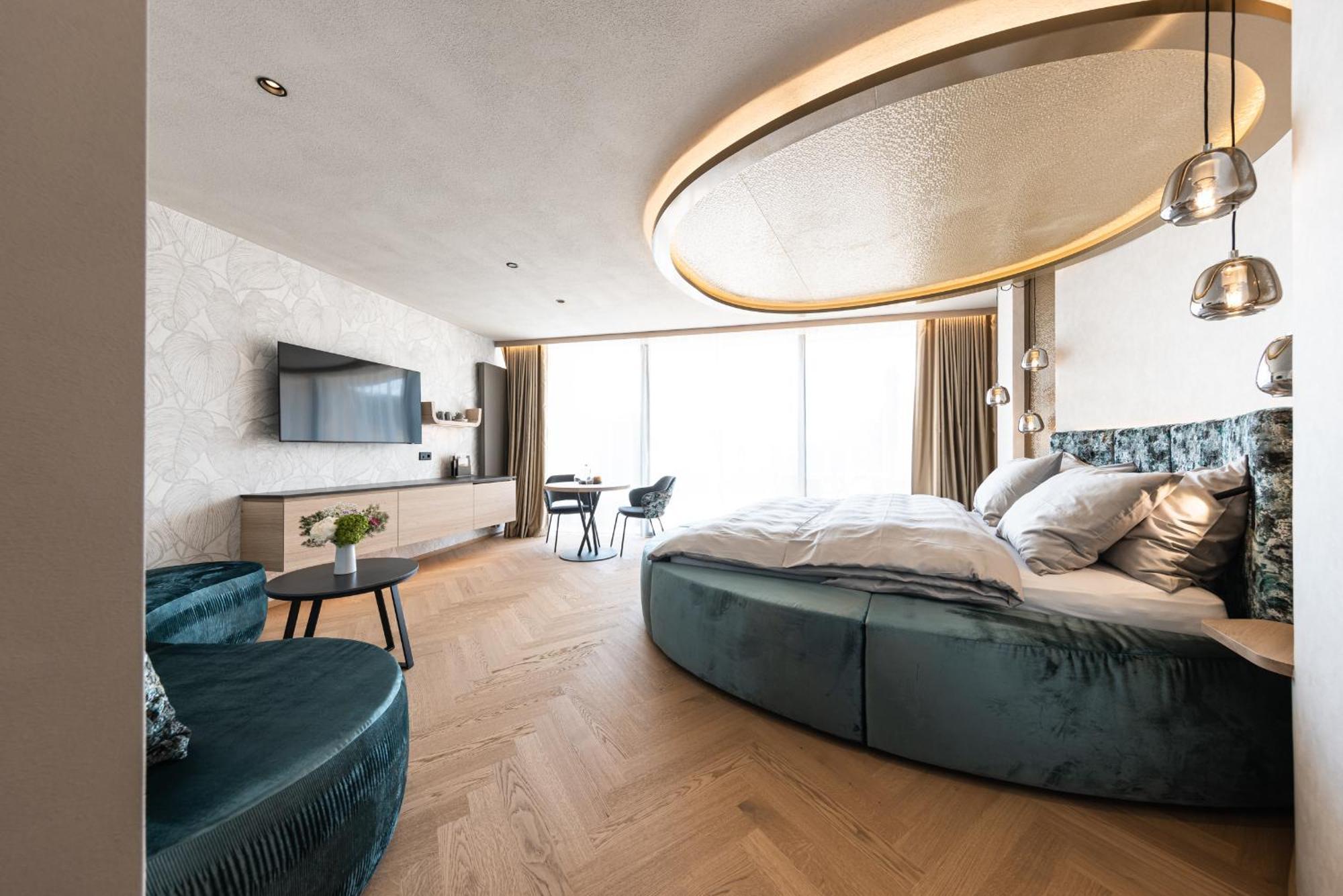 Suite Terrace,1557816880:JPEG
